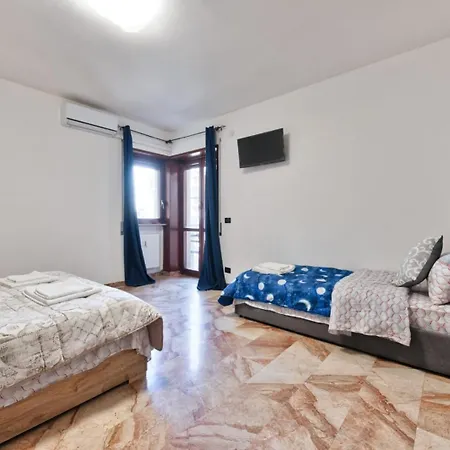 Easy Downtown - 3 Apartment *